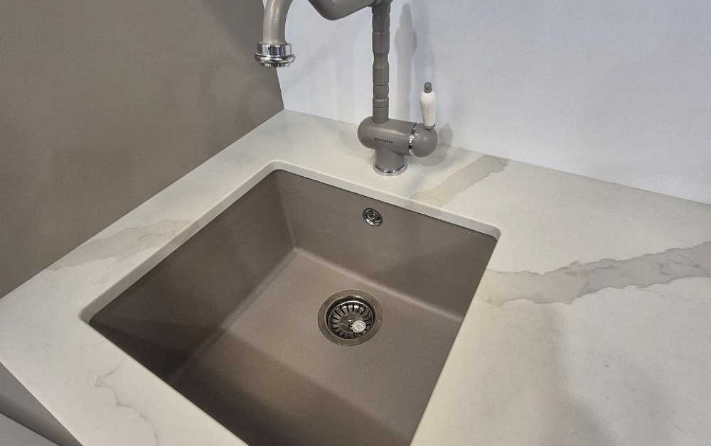 Кухня Астрид / г. Санкт-Петербург, пр-т Будённого, д. 27, кор. 1, стр.1