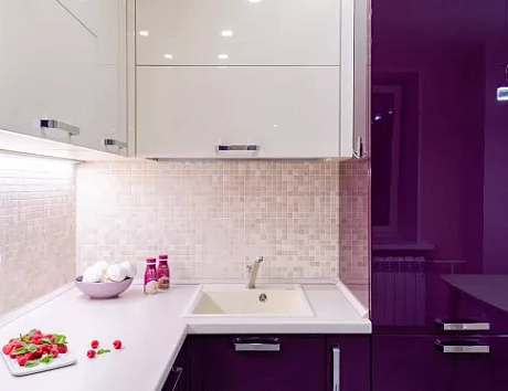 Фиолетовая кухня в Санкт-Петербурге