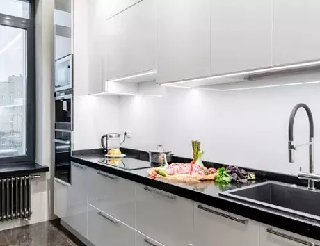 Глянцевая кухня в Казани