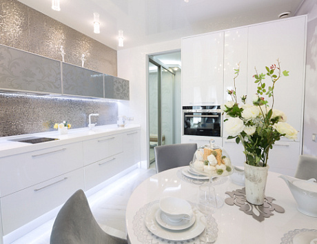 Глянцевая кухня в Санкт-Петербурге