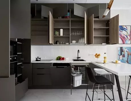 Коричневая кухня в Воронеже