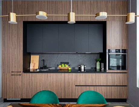 Коричневая кухня в Анапе