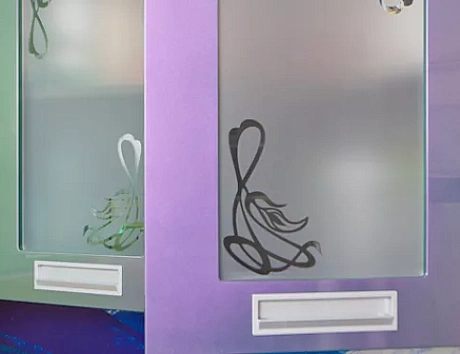 Фиолетовая кухня в Санкт-Петербурге