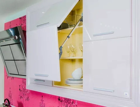 Фиолетовая кухня в Чите